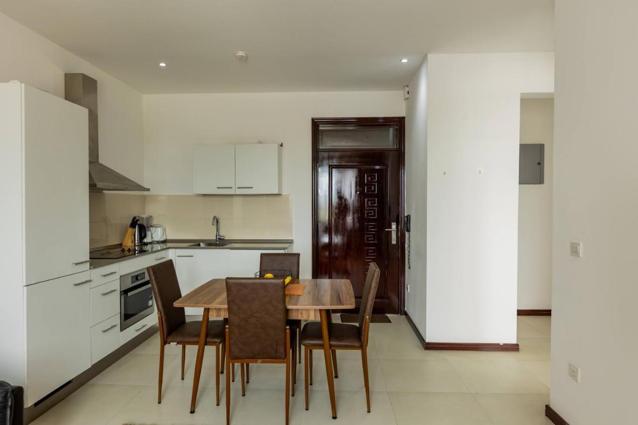 Accra Fine Suites - Henrietta'S Residences Exterior photo