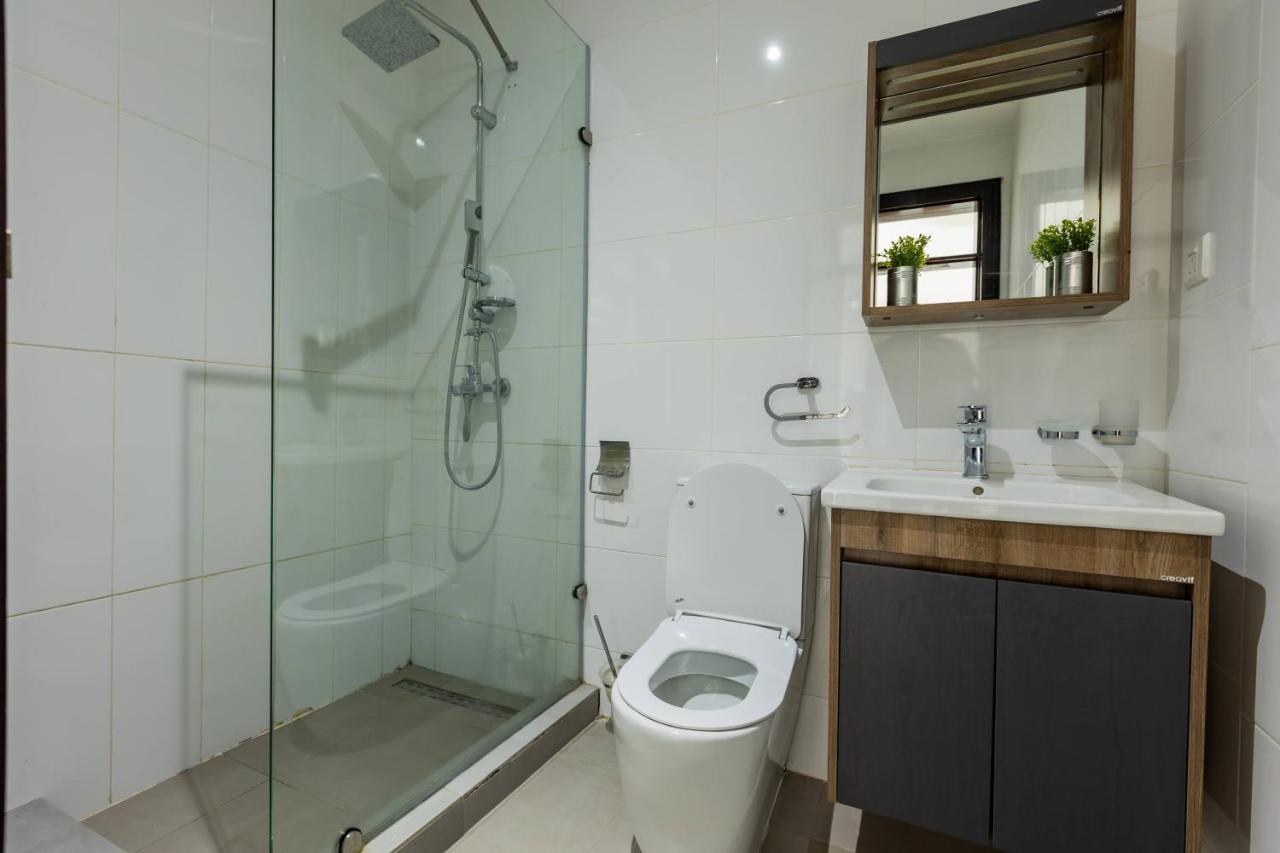 Accra Fine Suites - Henrietta'S Residences Exterior photo